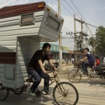 Bicycle-towed camper
